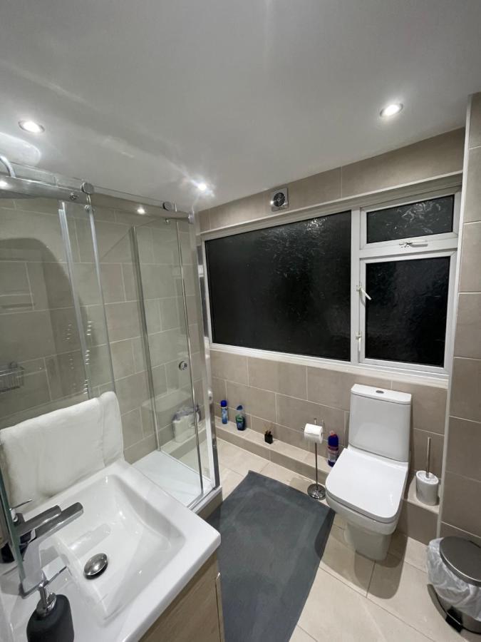 Tilbury Docks Rooms For Short Letting Extérieur photo
